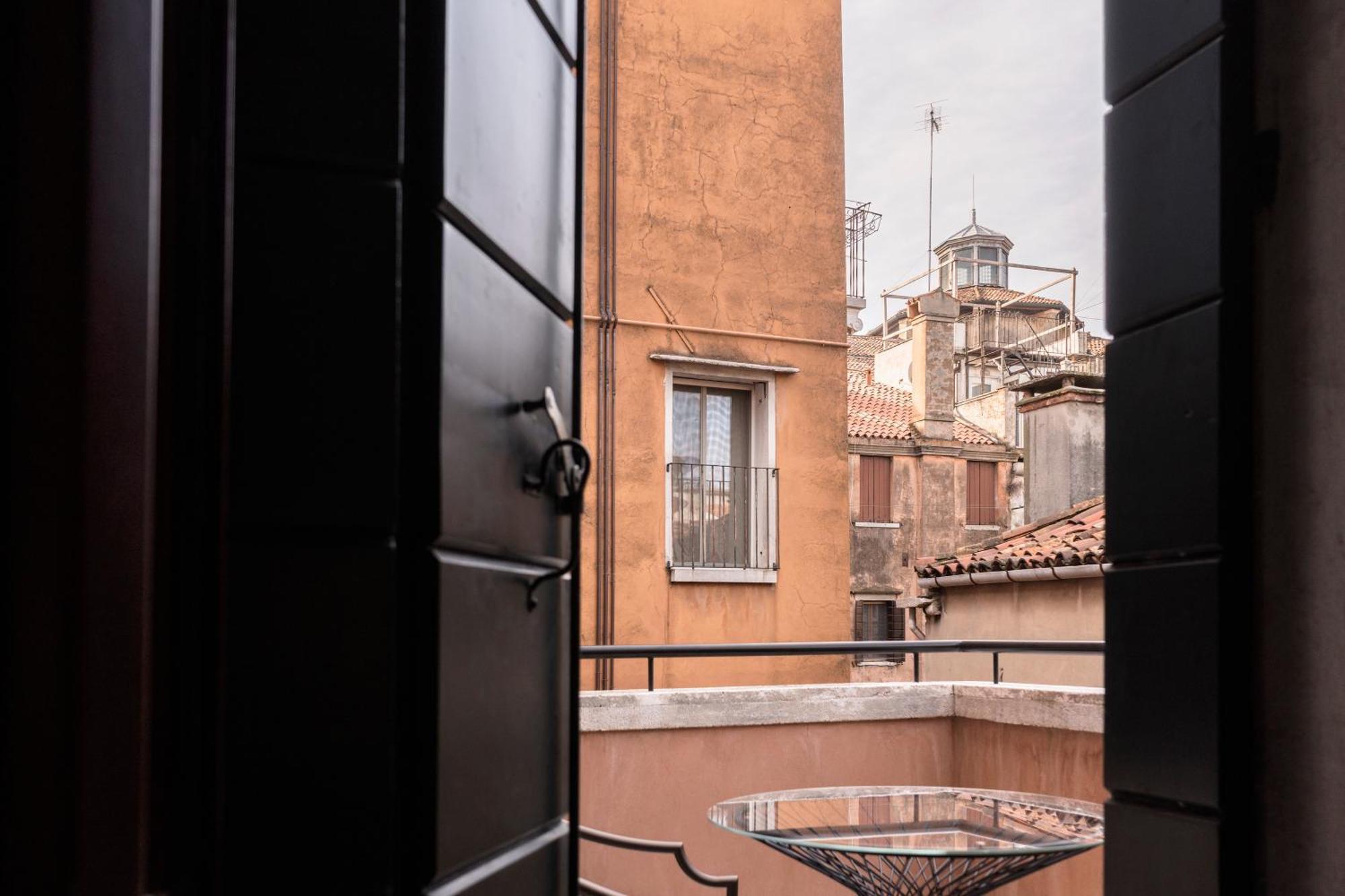 Aparthotel Be Mate Ponte Di Rialto Wenecja Zewnętrze zdjęcie